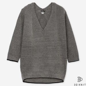 Uniqlo 3D knit Sweater | S